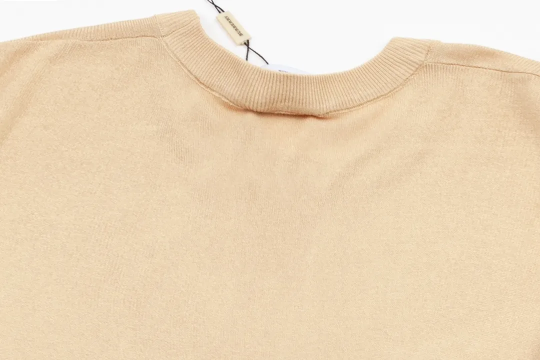 BURBERRY 。Classic T ， ， ， ， ❗️❗️ ， ！ ， ！ :Khaki Size:M L XL XXL
